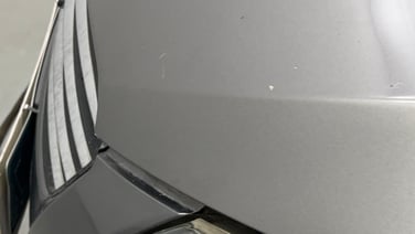 minor_scratch_0
