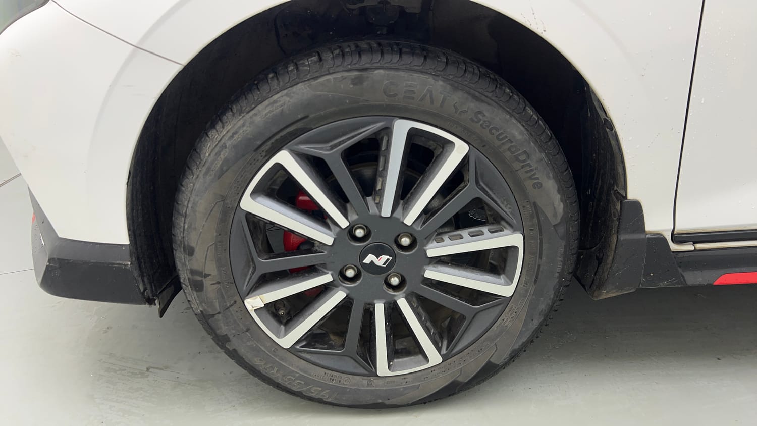 Used 2023 Hyundai i20 N Line N8 1.0 Turbo DCT Petrol Automatic tyres LEFT FRONT TYRE RIM VIEW