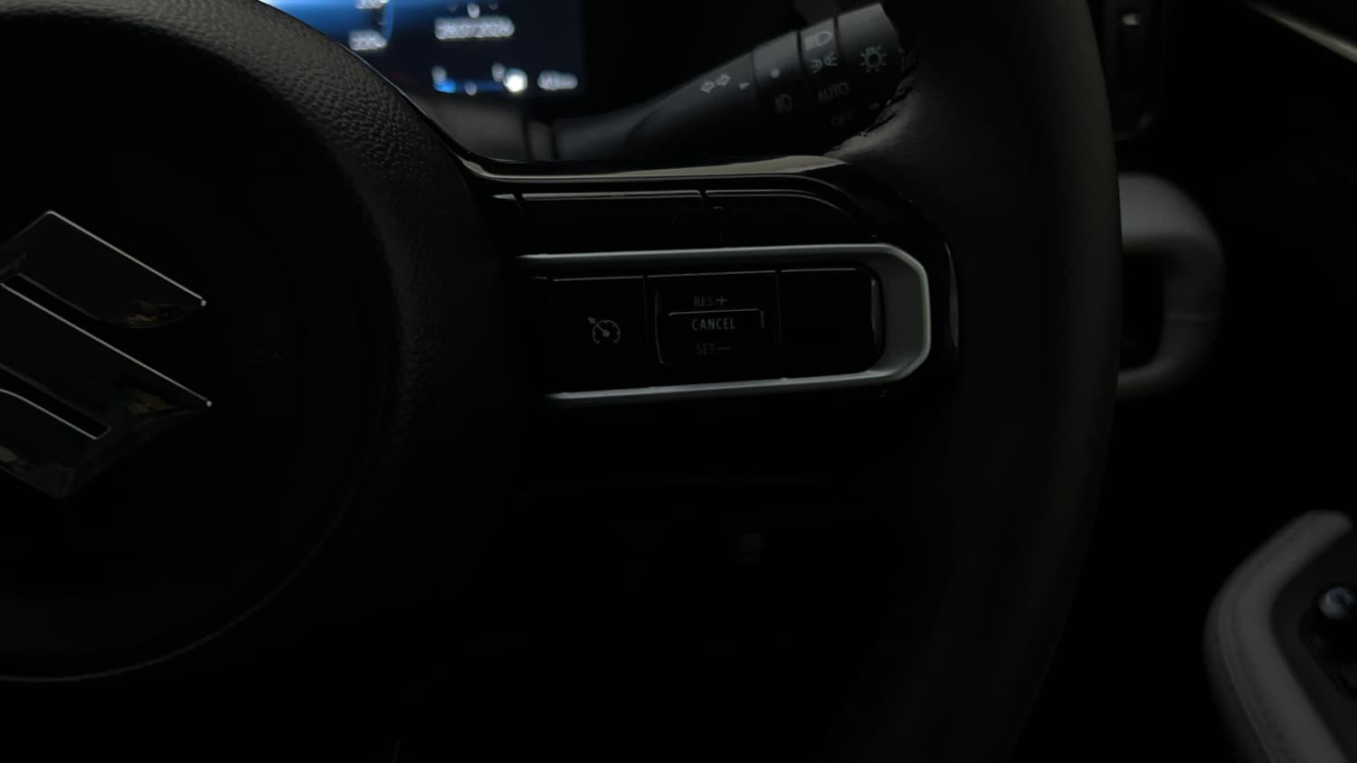 Used 2026 Maruti Suzuki Victoris ZXI+ (O) MT 2W Petrol Manual top_features Cruise control