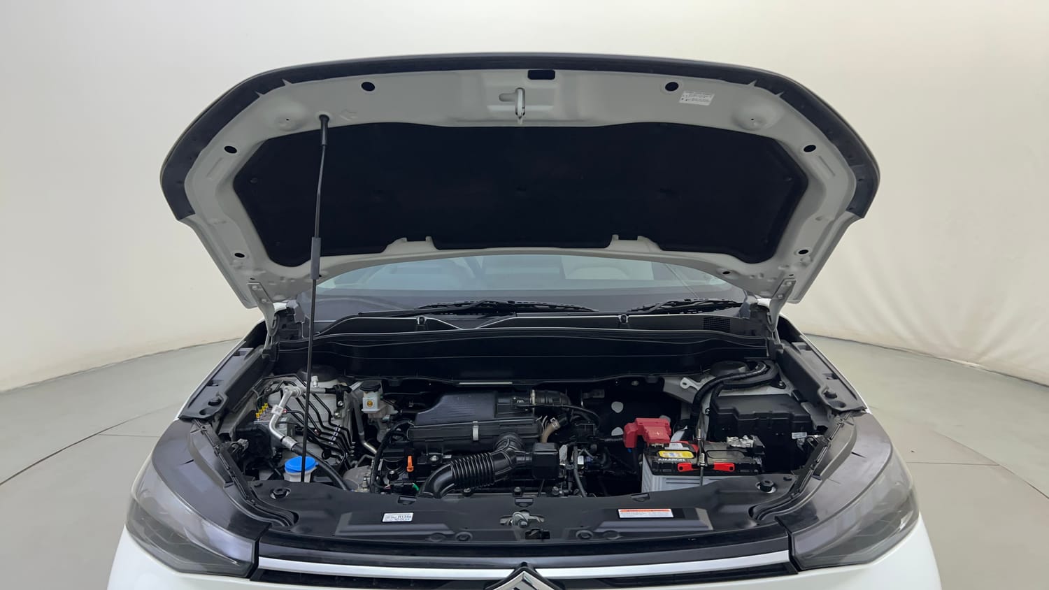 Used 2026 Maruti Suzuki Victoris ZXI+ (O) MT 2W Petrol Manual engine ENGINE & BONNET OPEN FRONT VIEW