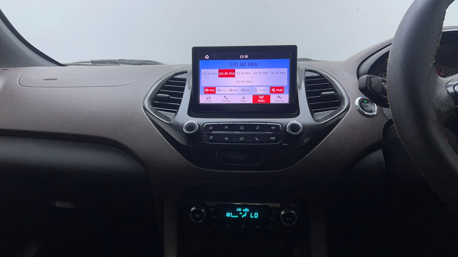 Used 2018 Ford Freestyle Titanium 1.2 Ti-VCT Petrol Manual interior MUSIC SYSTEM & AC CONTROL VIEW