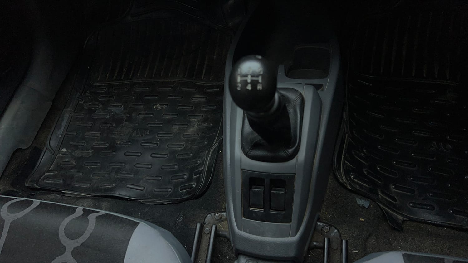 Used 2014 Maruti Suzuki Alto 800 Lxi Petrol Manual interior GEAR  KNOB VIEW
