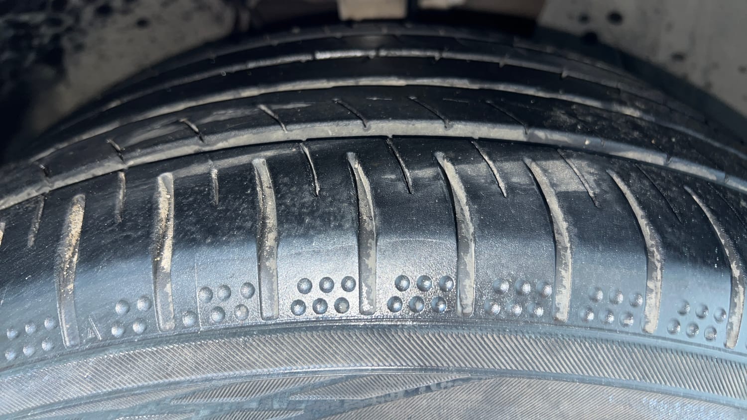 Used 2023 Audi A4 Premium Plus 40 TFSI Petrol Automatic tyres RIGHT FRONT TYRE TREAD VIEW