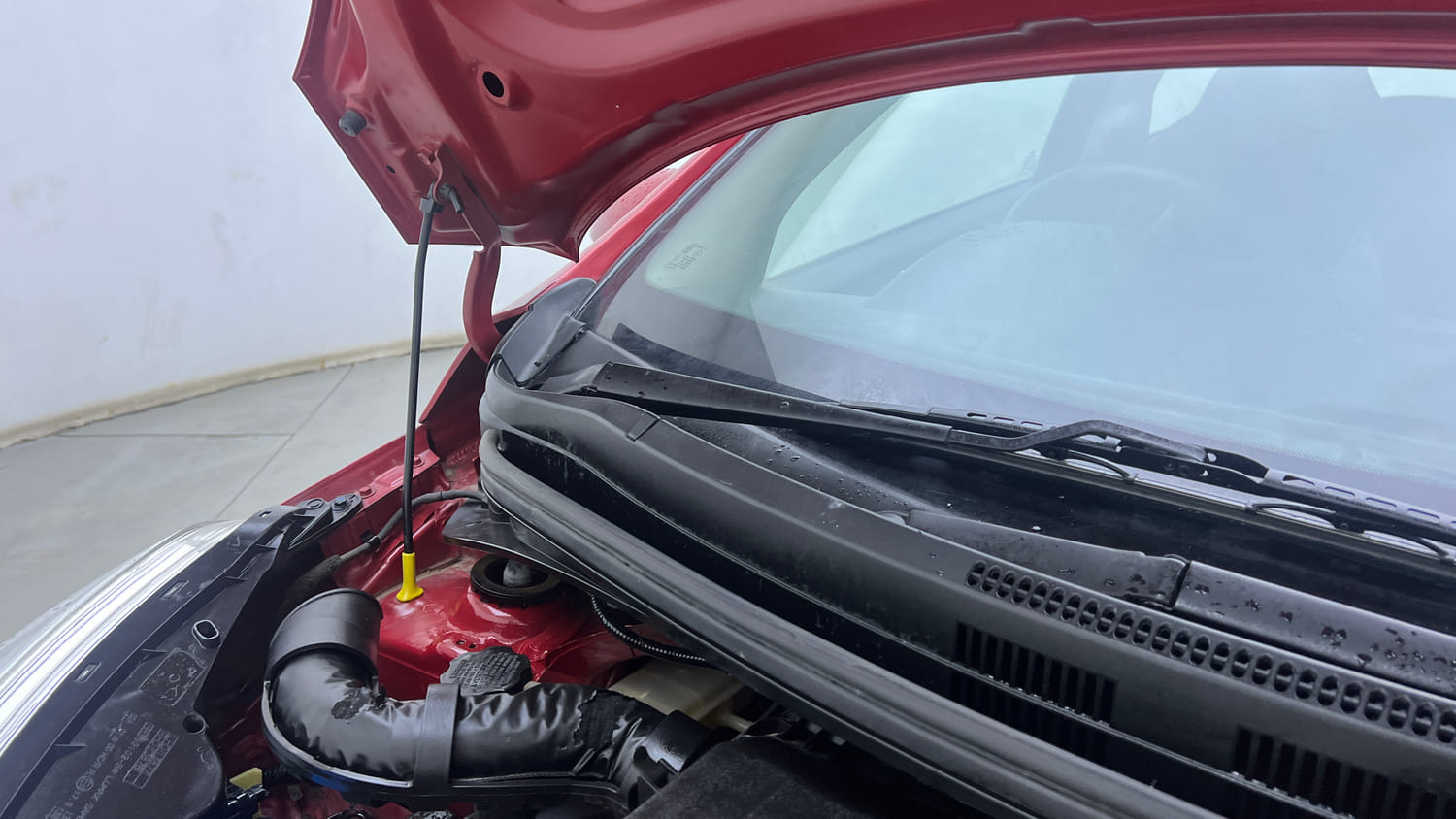 Used 2019 Hyundai Grand i10 Sportz 1.2 Kappa VTVT Petrol Manual engine ENGINE RIGHT SIDE HINGE & APRON VIEW
