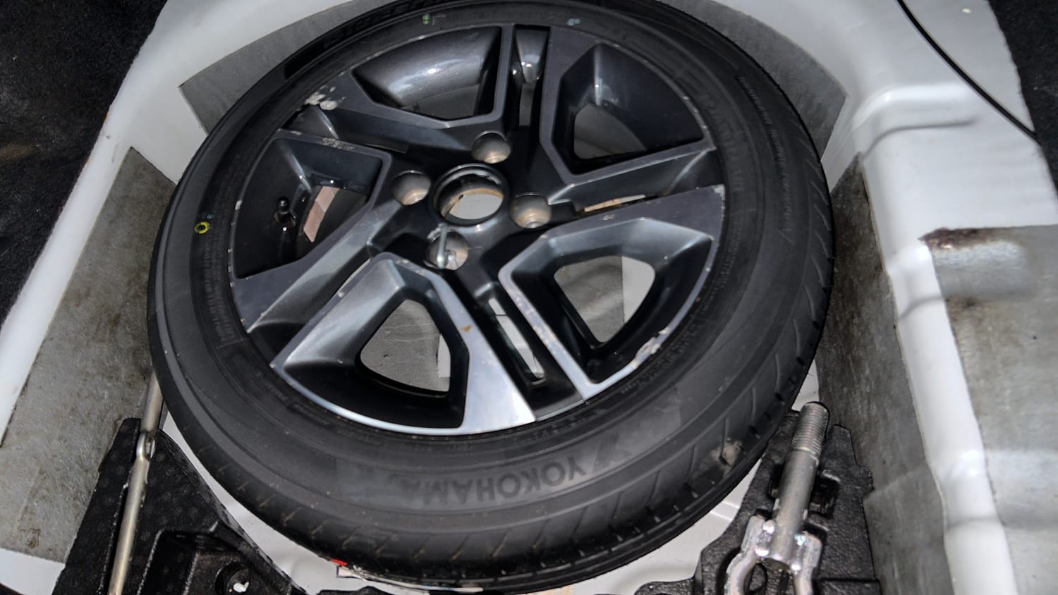 Used 2021 Tata Tigor XZ Plus Petrol Manual tyres SPARE TYRE VIEW
