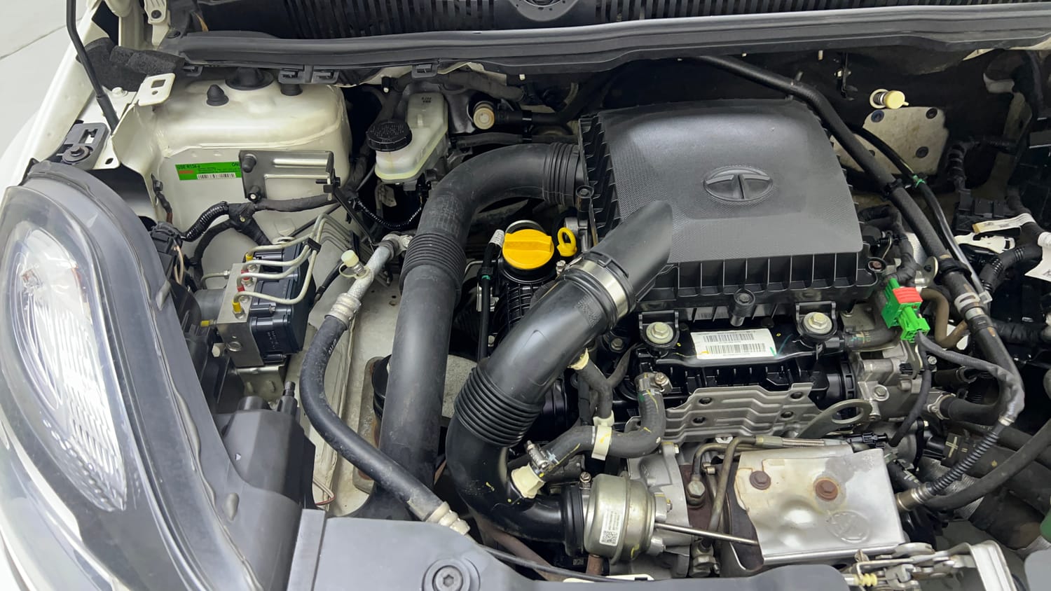 Used 2019 Tata Nexon XM Petrol Manual engine ENGINE RIGHT SIDE VIEW