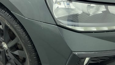 minor_scratch_0