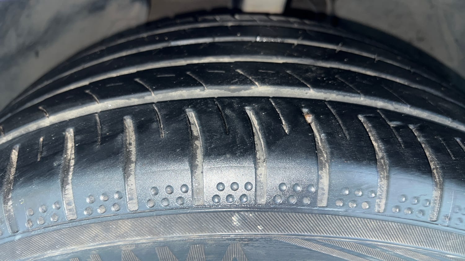 Used 2023 Audi A4 Premium Plus 40 TFSI Petrol Automatic tyres LEFT FRONT TYRE TREAD VIEW