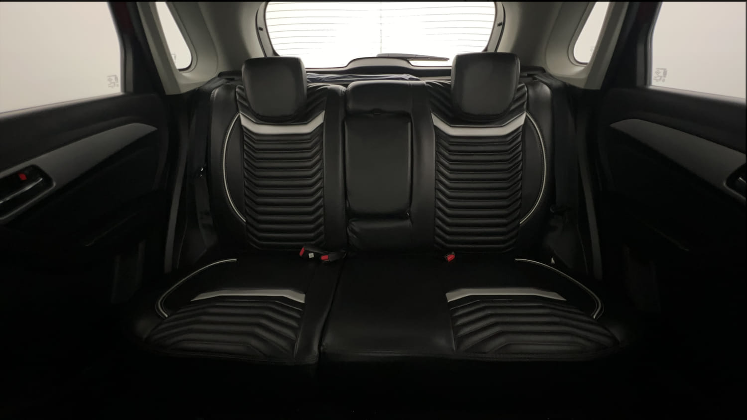 Used 2021 Maruti Suzuki Vitara Brezza [2020-2022] ZXI Plus Dual Tone Petrol Manual interior REAR SEAT CONDITION VIEW