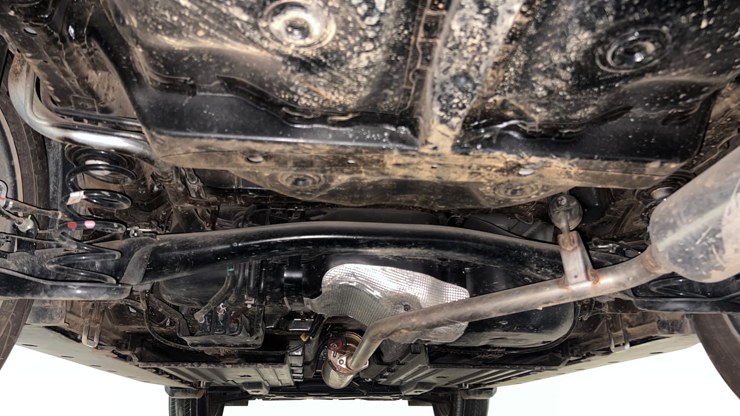 Used 2026 Maruti Suzuki Victoris ZXI+ (O) MT 2W Petrol Manual extra REAR UNDERBODY VIEW (TAKEN FROM REAR)