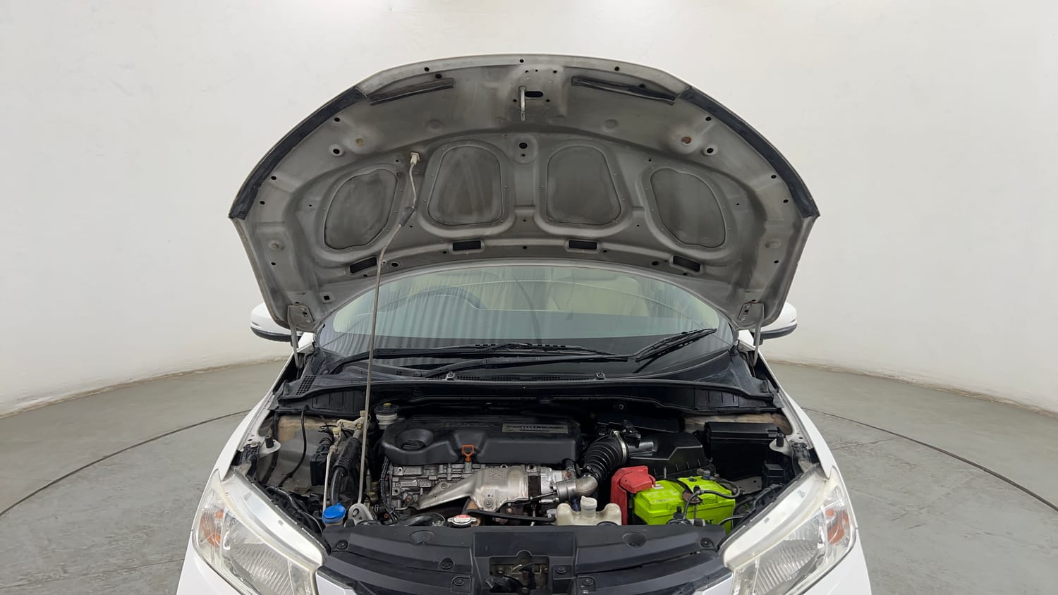 Used 2016 Honda City VX Diesel Diesel Manual engine ENGINE & BONNET OPEN FRONT VIEW