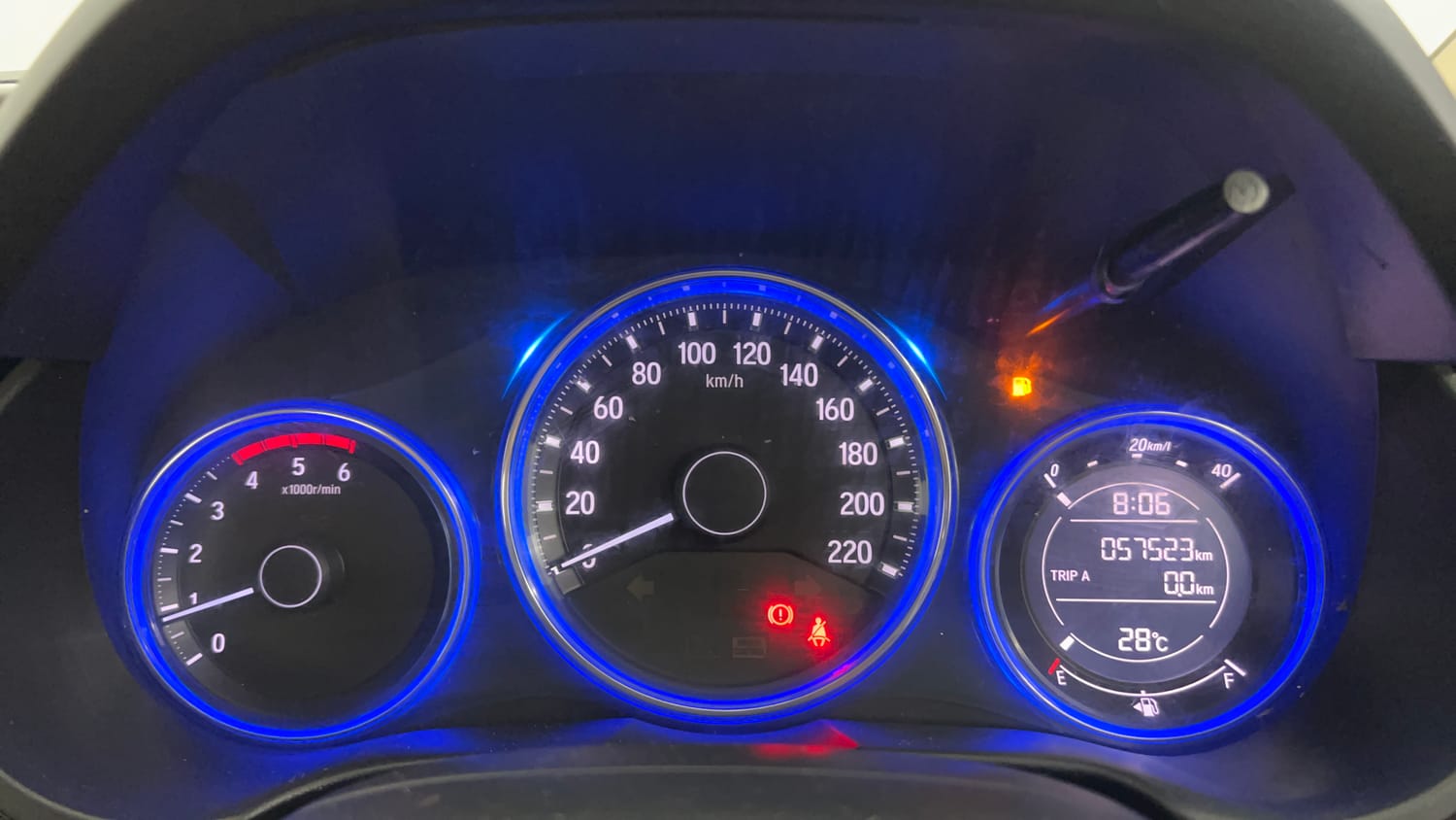 Used 2016 Honda City VX Diesel Diesel Manual interior CLUSTERMETER VIEW