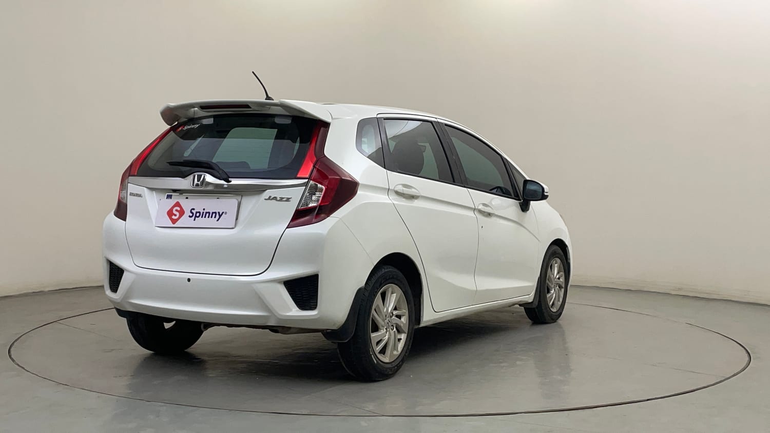 Used 2016 Honda Jazz VX Diesel Diesel Manual exterior RIGHT REAR CORNER VIEW