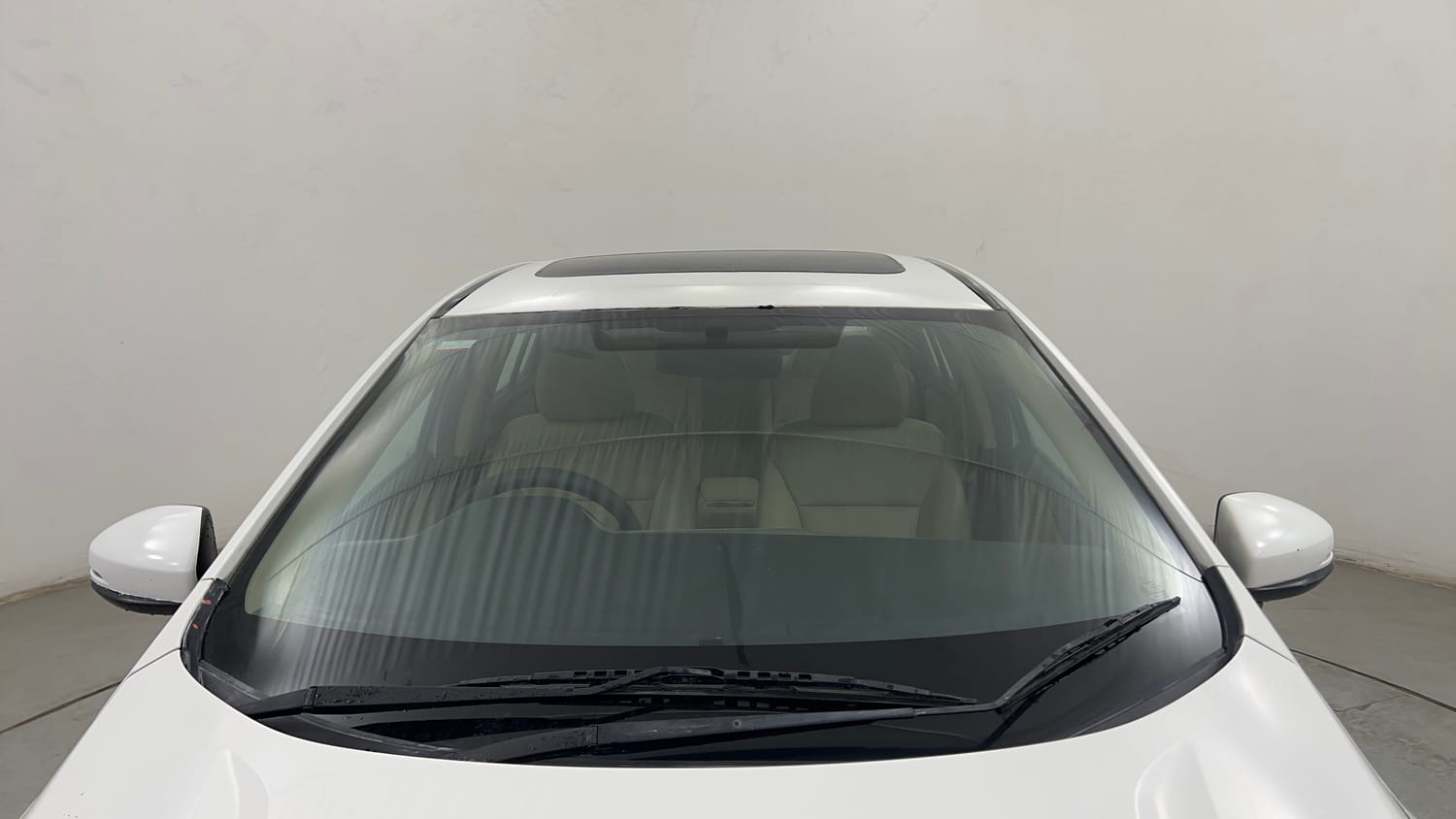 Used 2016 Honda City VX Diesel Diesel Manual exterior FRONT WINDSHIELD VIEW