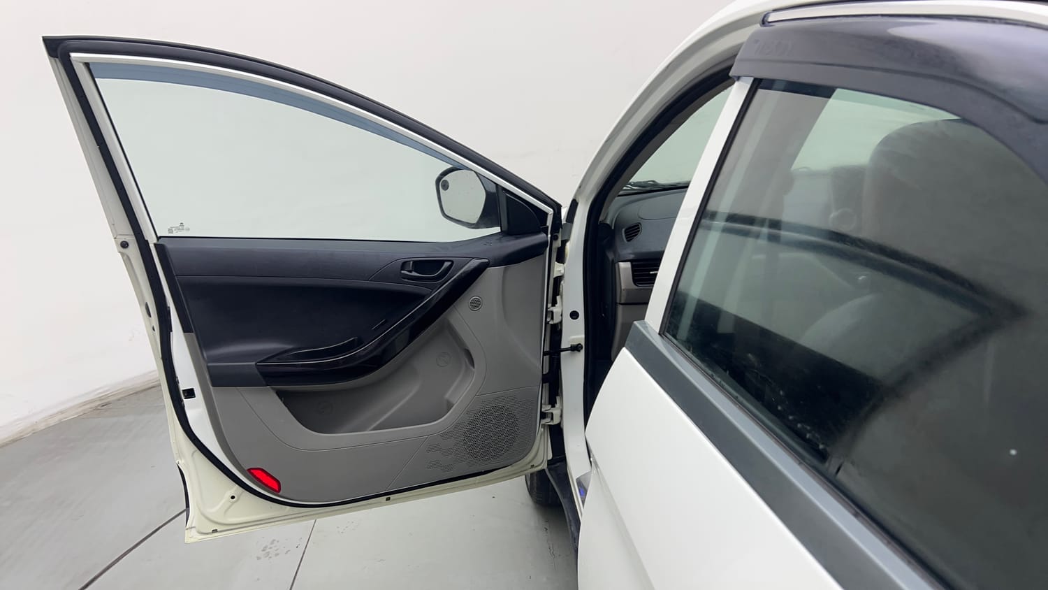 Used 2019 Tata Nexon XM Petrol Manual interior LEFT FRONT DOOR OPEN VIEW