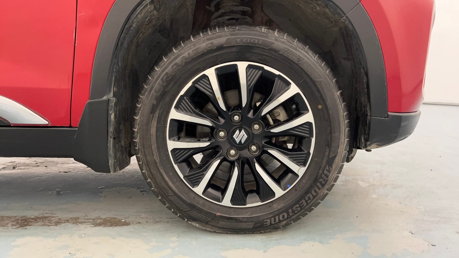Used 2021 Maruti Suzuki Vitara Brezza [2020-2022] ZXI Plus Dual Tone Petrol Manual tyres RIGHT FRONT TYRE RIM VIEW