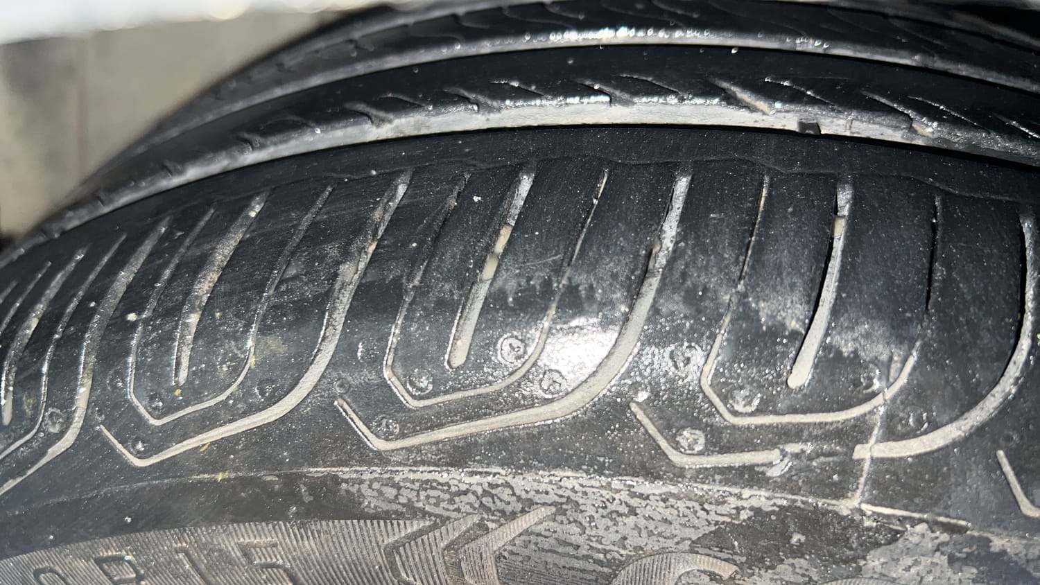 Used 2018 Ford Freestyle Titanium 1.2 Ti-VCT Petrol Manual tyres RIGHT FRONT TYRE TREAD VIEW