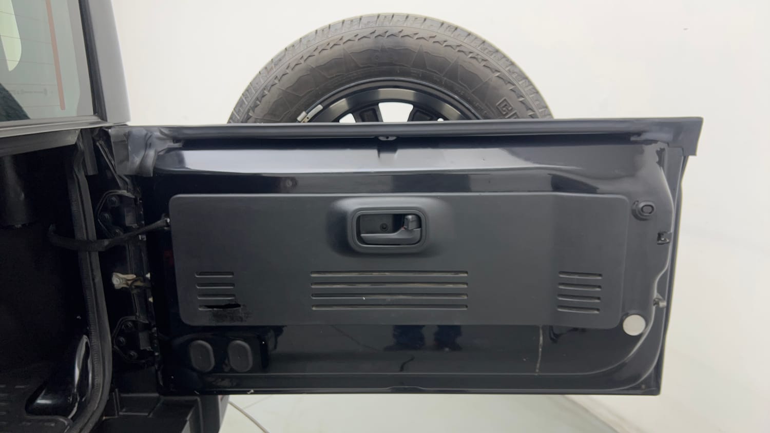 Used 2023 mahindra Thar LX Hard Top Diesel MT 4WD Diesel Manual interior DICKY DOOR OPEN VIEW