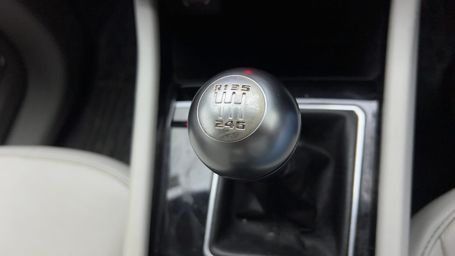 Used 2021 Jeep Compass Limited (O) 2.0 Diesel Diesel Manual interior GEAR  KNOB VIEW