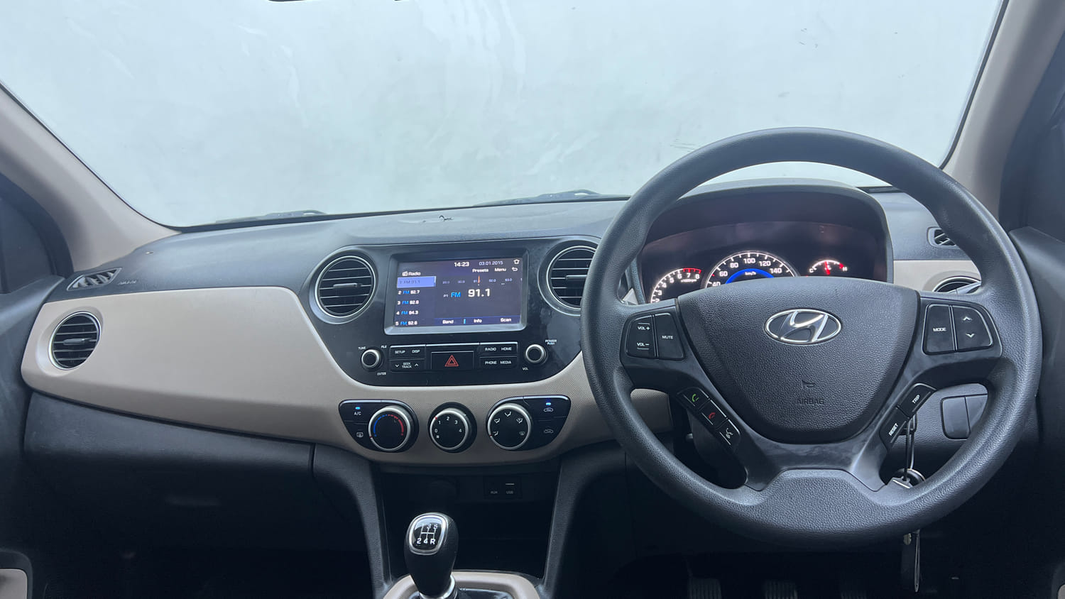 Used 2019 Hyundai Grand i10 Sportz 1.2 Kappa VTVT Petrol Manual interior DASHBOARD VIEW