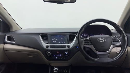 Used 2019 Hyundai Verna SX Plus 1.6 VTVT AT Petrol Automatic interior DASHBOARD VIEW