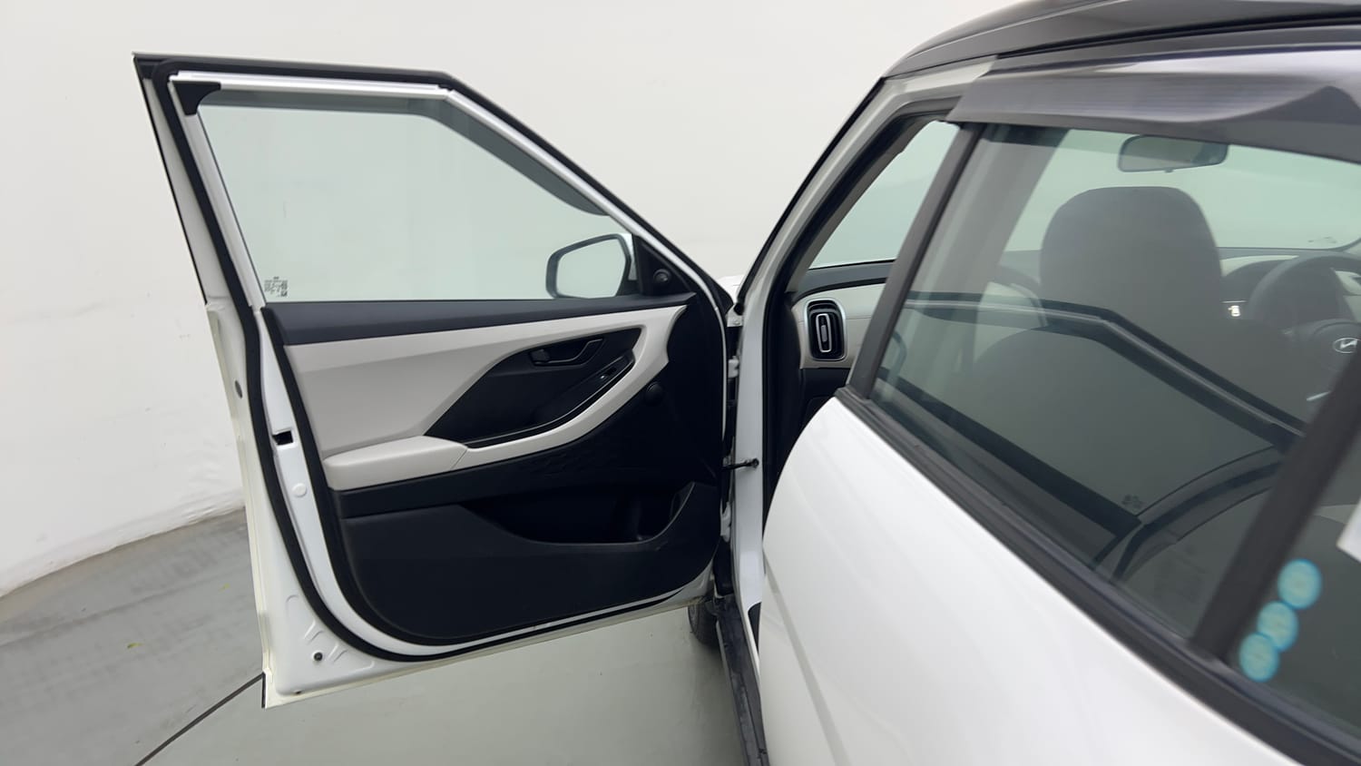 Used 2023 Hyundai Creta E 1.5 Petrol Petrol Manual interior LEFT FRONT DOOR OPEN VIEW