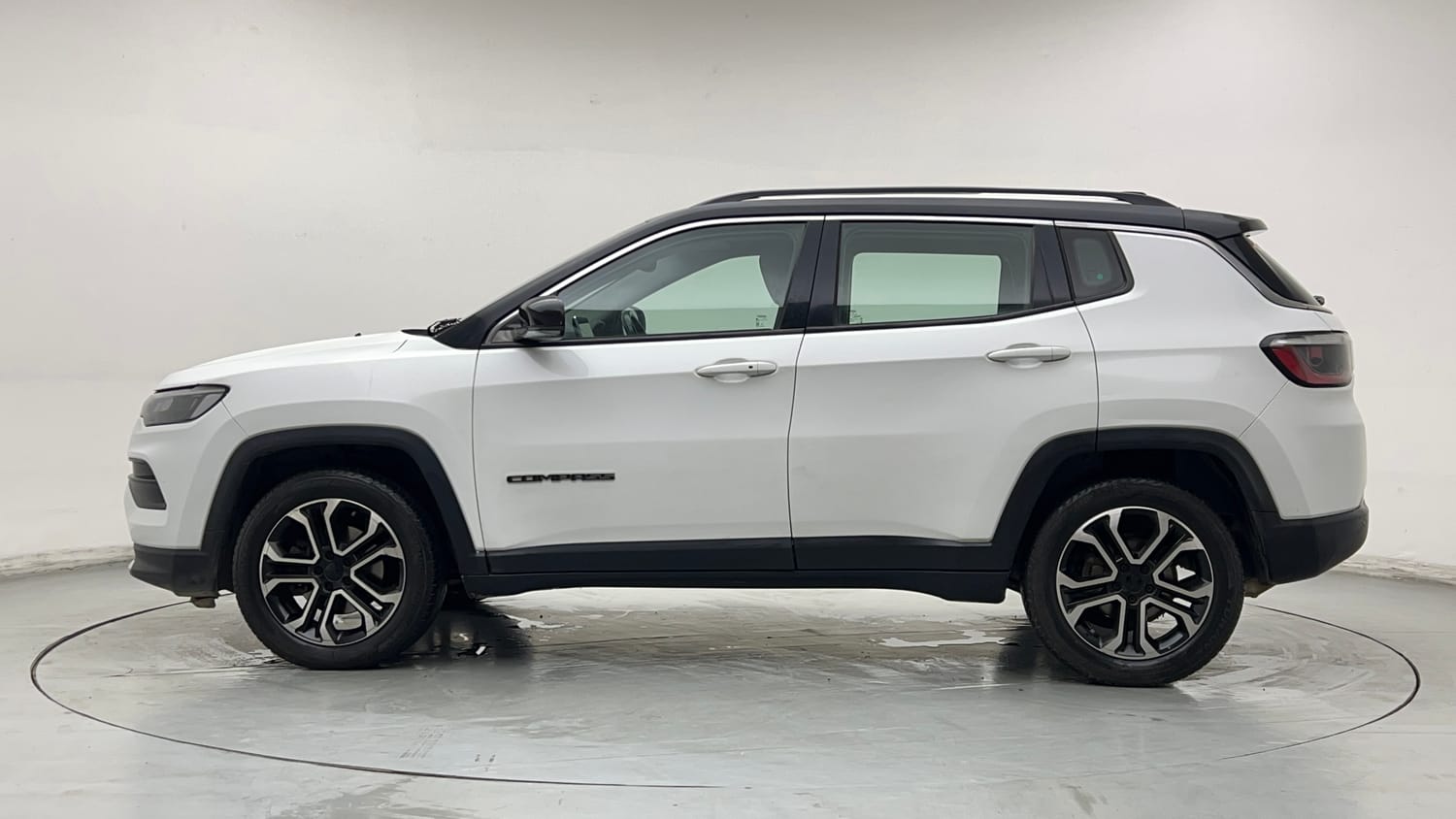 Used 2021 Jeep Compass Limited (O) 2.0 Diesel Diesel Manual exterior LEFT SIDE VIEW