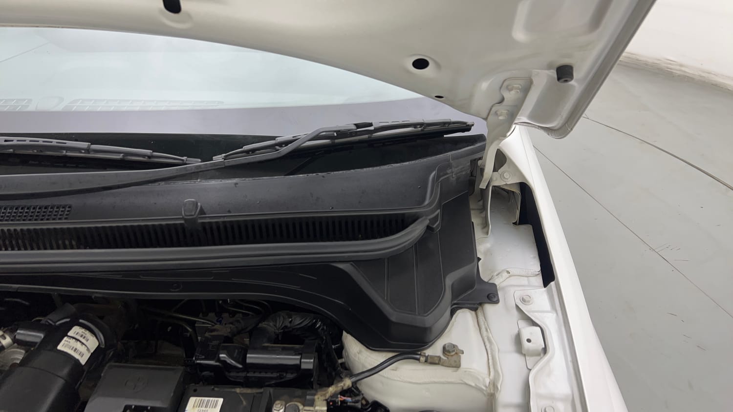 Used 2023 Hyundai i20 N Line N8 1.0 Turbo DCT Petrol Automatic engine ENGINE LEFT SIDE HINGE & APRON VIEW