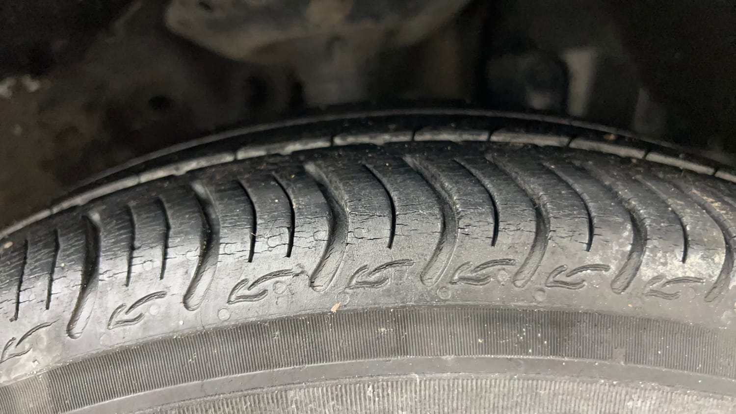 Used 2016 Honda City VX Diesel Diesel Manual tyres RIGHT FRONT TYRE TREAD VIEW