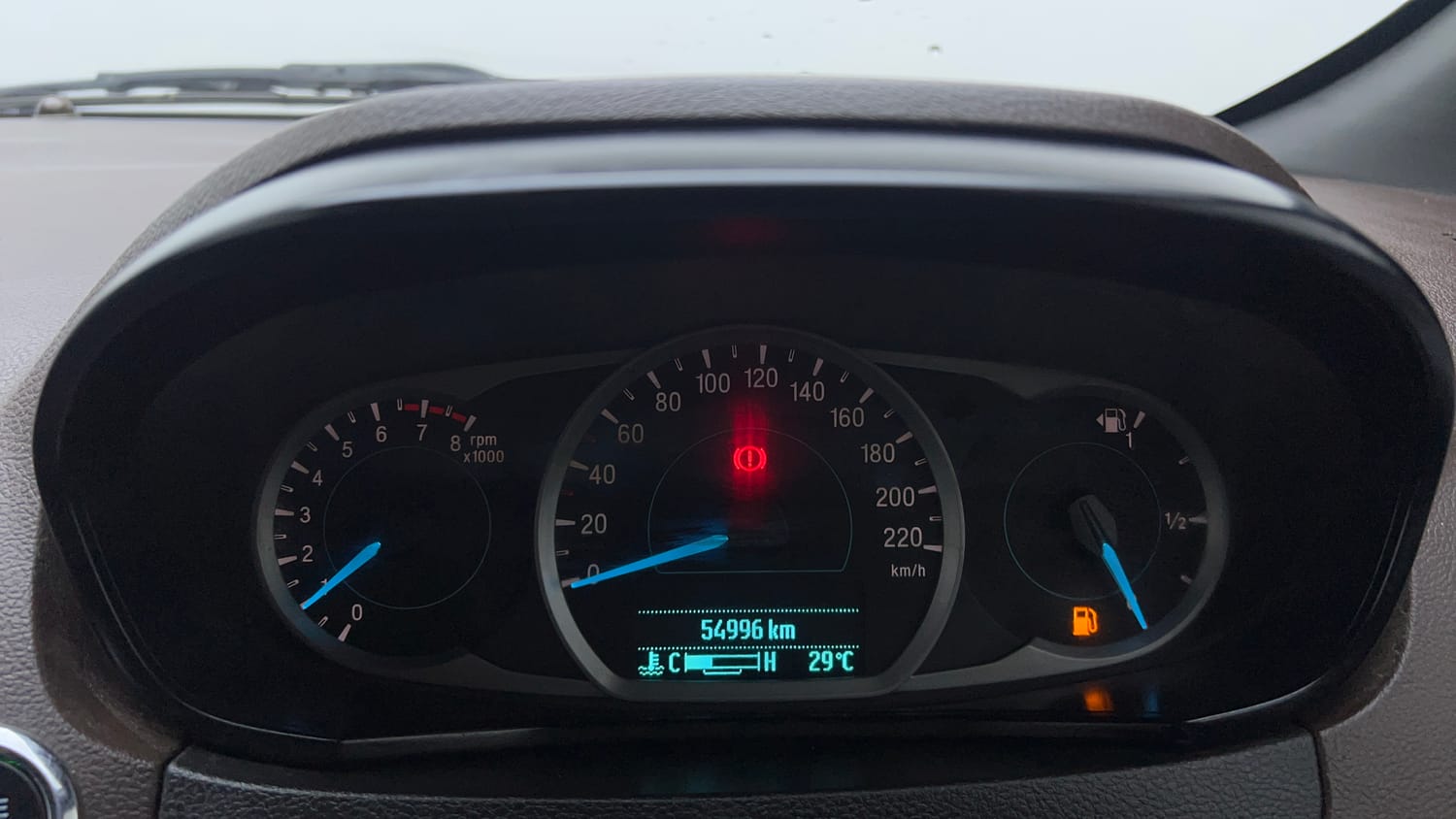 Used 2018 Ford Freestyle Titanium 1.2 Ti-VCT Petrol Manual interior CLUSTERMETER VIEW