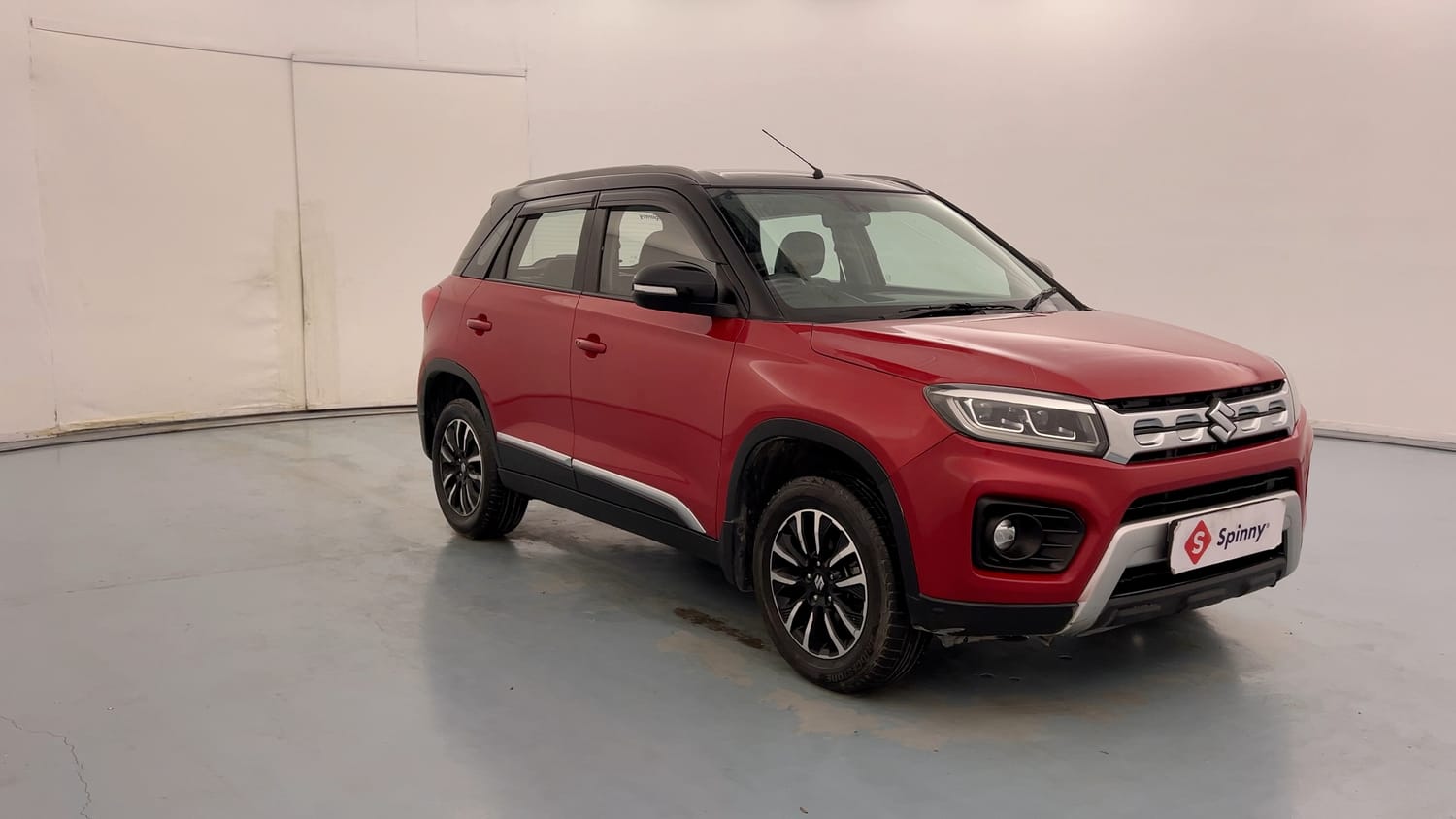 Used 2021 Maruti Suzuki Vitara Brezza [2020-2022] ZXI Plus Dual Tone Petrol Manual exterior RIGHT FRONT CORNER VIEW