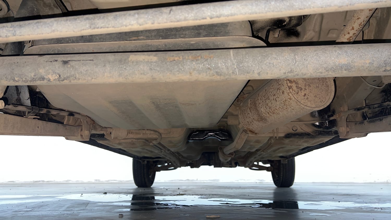 Used 2014 Maruti Suzuki Alto 800 Lxi Petrol Manual extra REAR UNDERBODY VIEW (TAKEN FROM REAR)