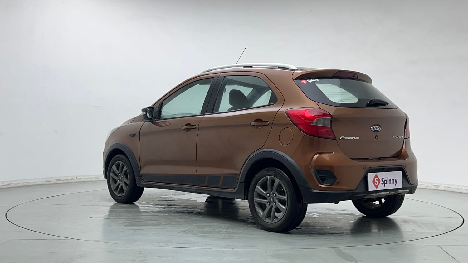 Used 2018 Ford Freestyle Titanium 1.2 Ti-VCT Petrol Manual exterior LEFT REAR CORNER VIEW
