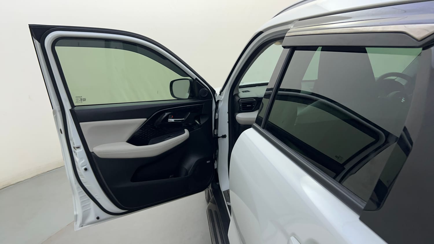 Used 2026 Maruti Suzuki Victoris ZXI+ (O) MT 2W Petrol Manual interior LEFT FRONT DOOR OPEN VIEW