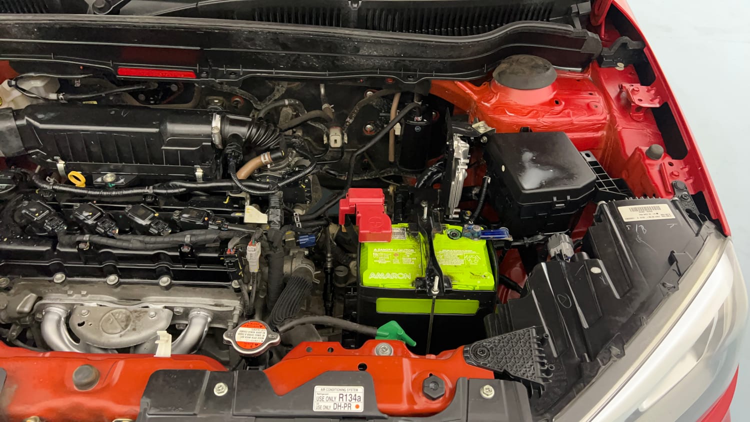 Used 2021 Maruti Suzuki Vitara Brezza [2020-2022] ZXI Plus Dual Tone Petrol Manual engine ENGINE LEFT SIDE VIEW