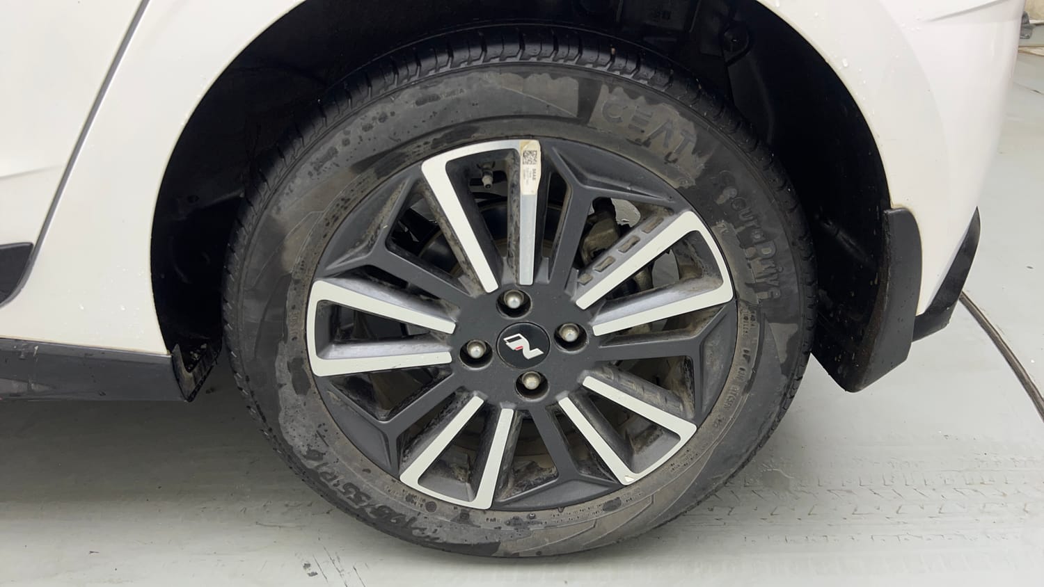 Used 2023 Hyundai i20 N Line N8 1.0 Turbo DCT Petrol Automatic tyres LEFT REAR TYRE RIM VIEW