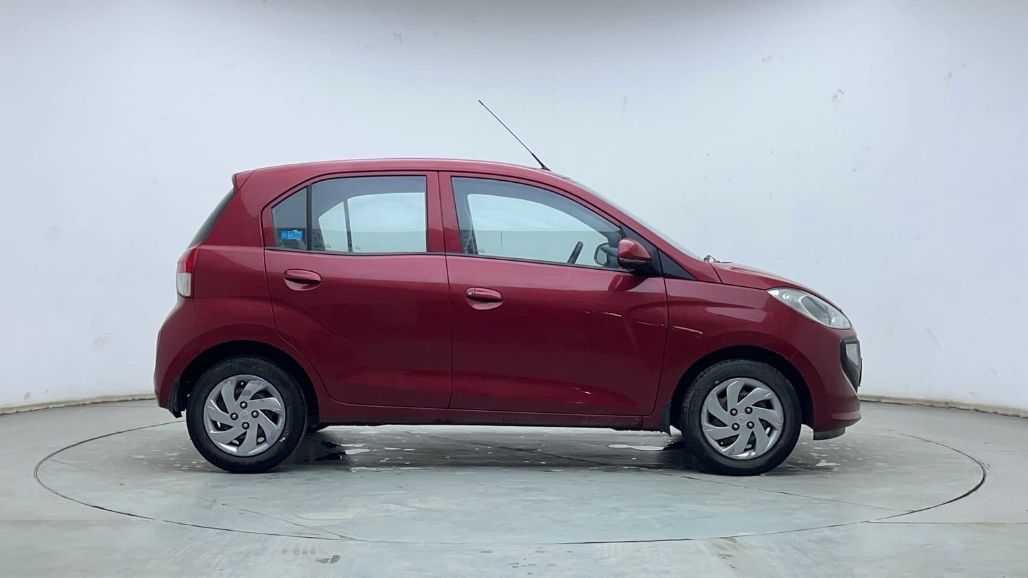 Used 2022 Hyundai Santro Sportz Petrol Manual exterior RIGHT SIDE VIEW