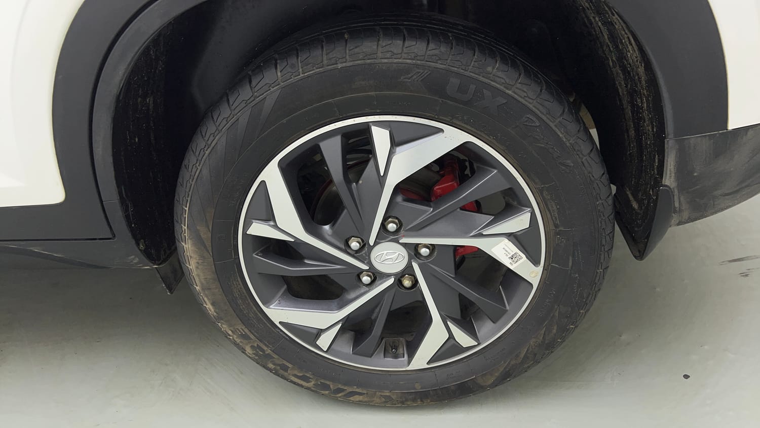 Used 2023 Hyundai Creta E 1.5 Petrol Petrol Manual tyres LEFT REAR TYRE RIM VIEW