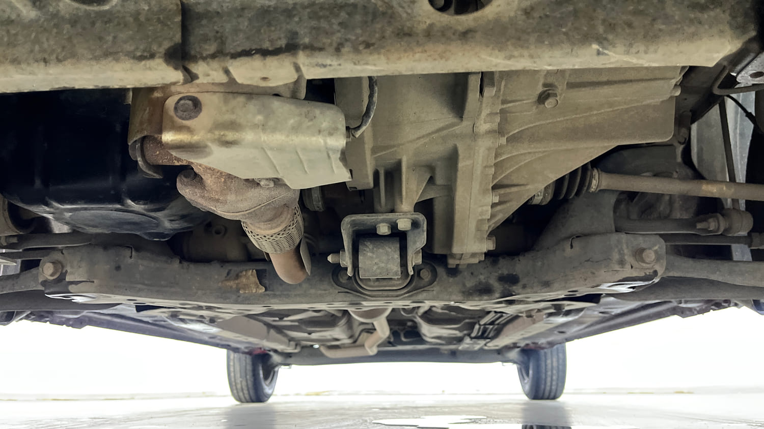 Used 2022 Hyundai Santro Sportz Petrol Manual extra FRONT LEFT UNDERBODY VIEW