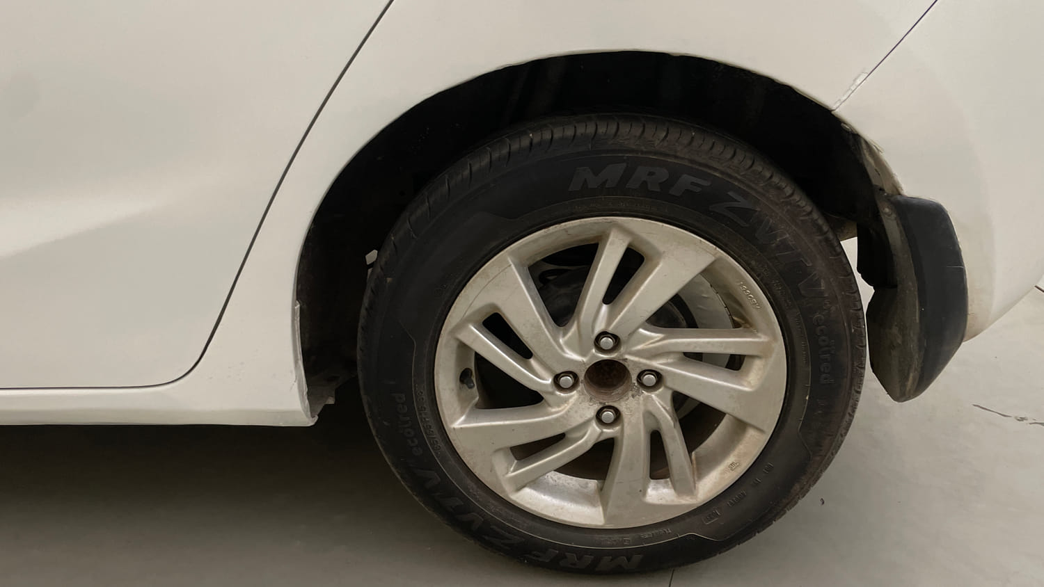 Used 2016 Honda Jazz VX Diesel Diesel Manual tyres LEFT REAR TYRE RIM VIEW
