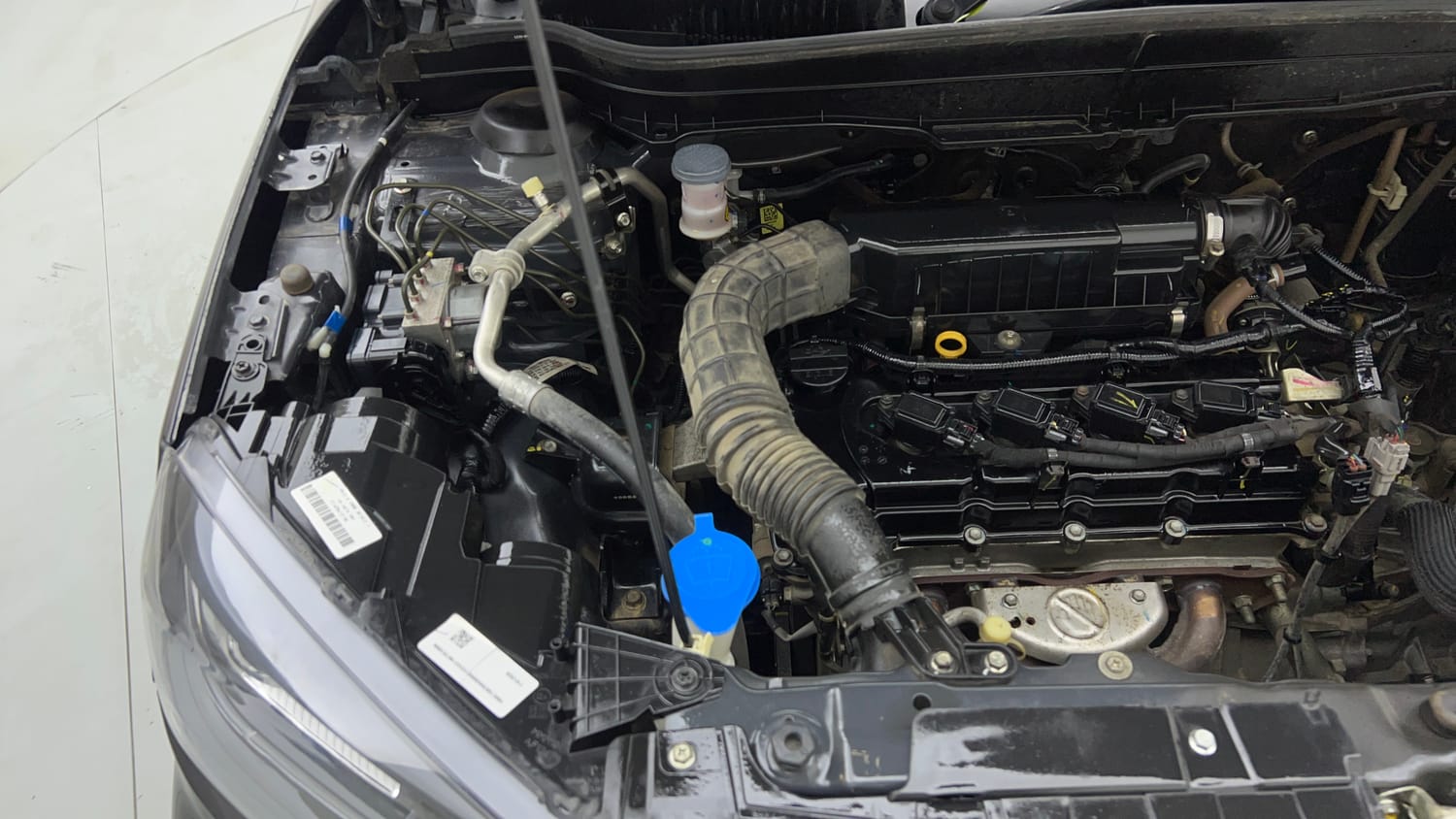 Used 2021 maruti-suzuki Vitara Brezza LXi Petrol Manual engine ENGINE RIGHT SIDE VIEW
