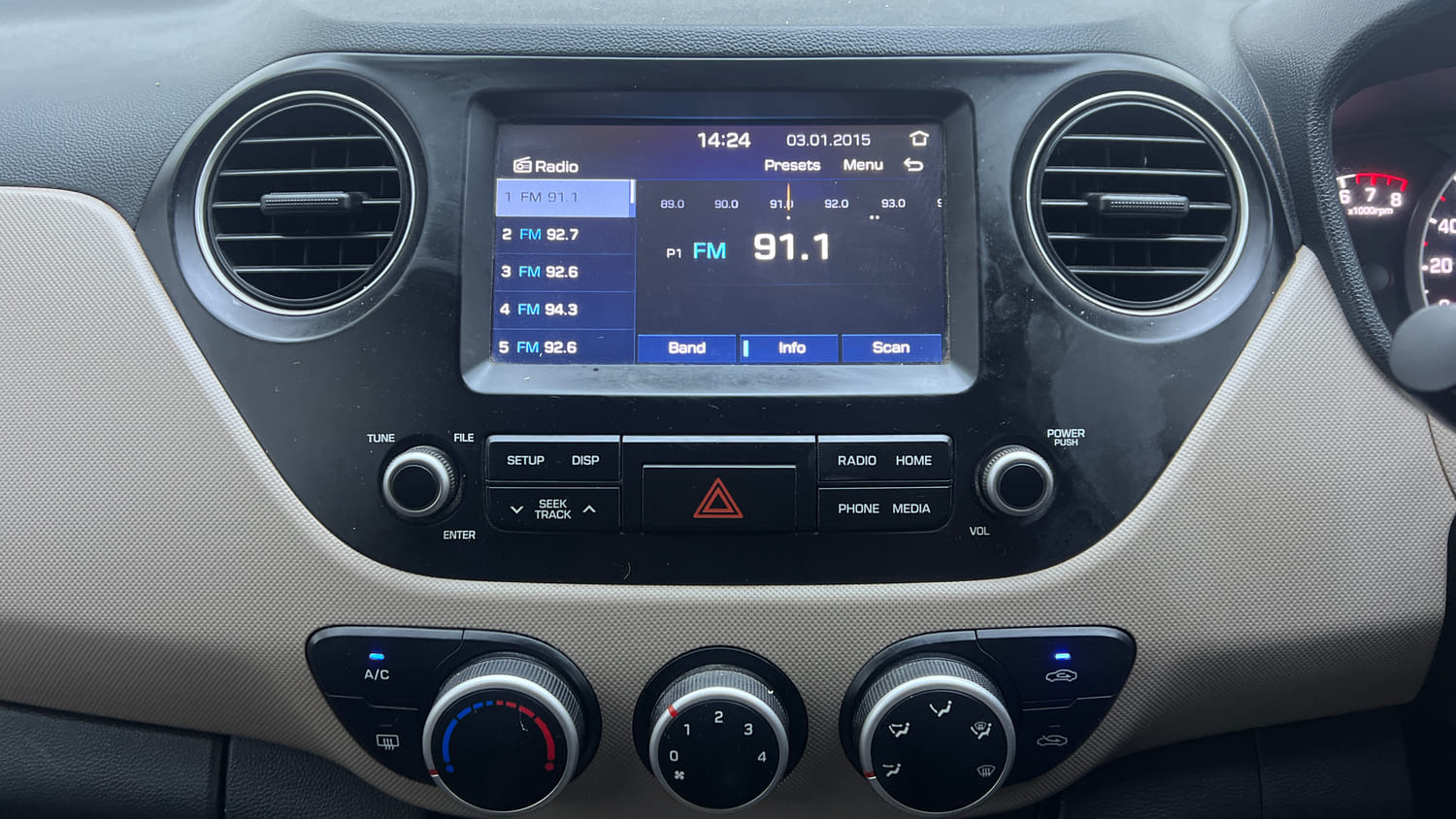 Used 2019 Hyundai Grand i10 Sportz 1.2 Kappa VTVT Petrol Manual interior MUSIC SYSTEM & AC CONTROL VIEW
