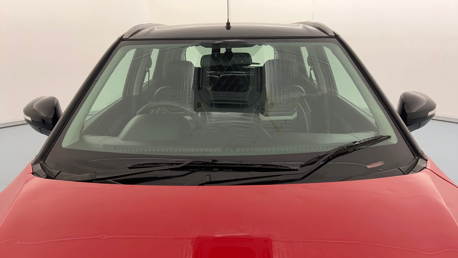 Used 2021 Maruti Suzuki Vitara Brezza [2020-2022] ZXI Plus Dual Tone Petrol Manual exterior FRONT WINDSHIELD VIEW