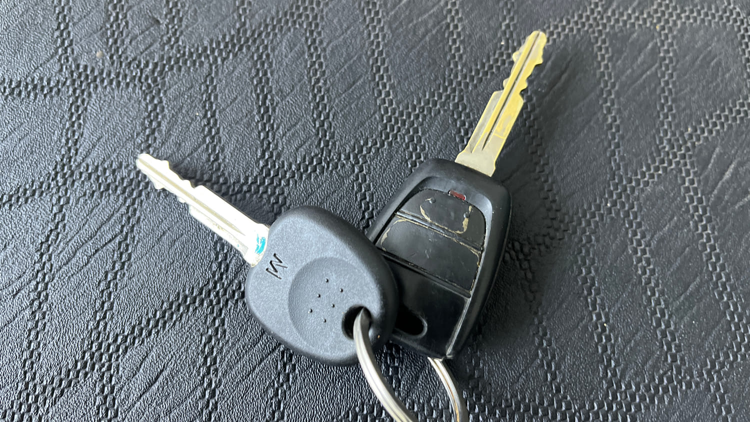 Used 2022 Hyundai Santro Sportz Petrol Manual extra CAR KEY VIEW