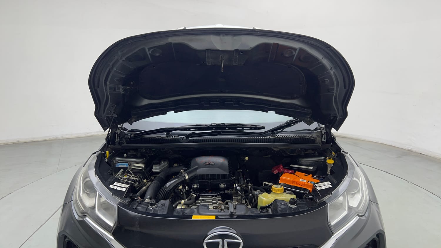 Used 2022 Tata Nexon XM (S) Petrol Manual engine ENGINE & BONNET OPEN FRONT VIEW