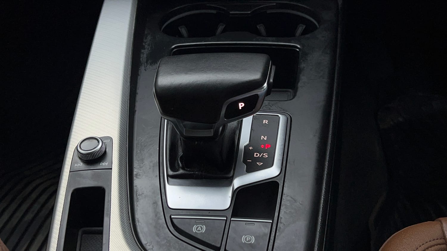Used 2023 Audi A4 Premium Plus 40 TFSI Petrol Automatic interior GEAR  KNOB VIEW