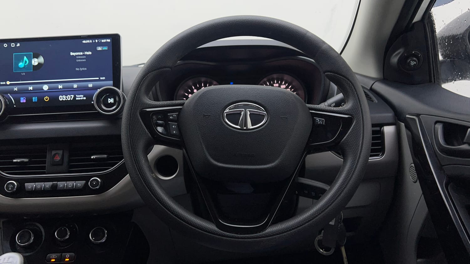 Used 2019 Tata Nexon XM Petrol Manual interior STEERING VIEW