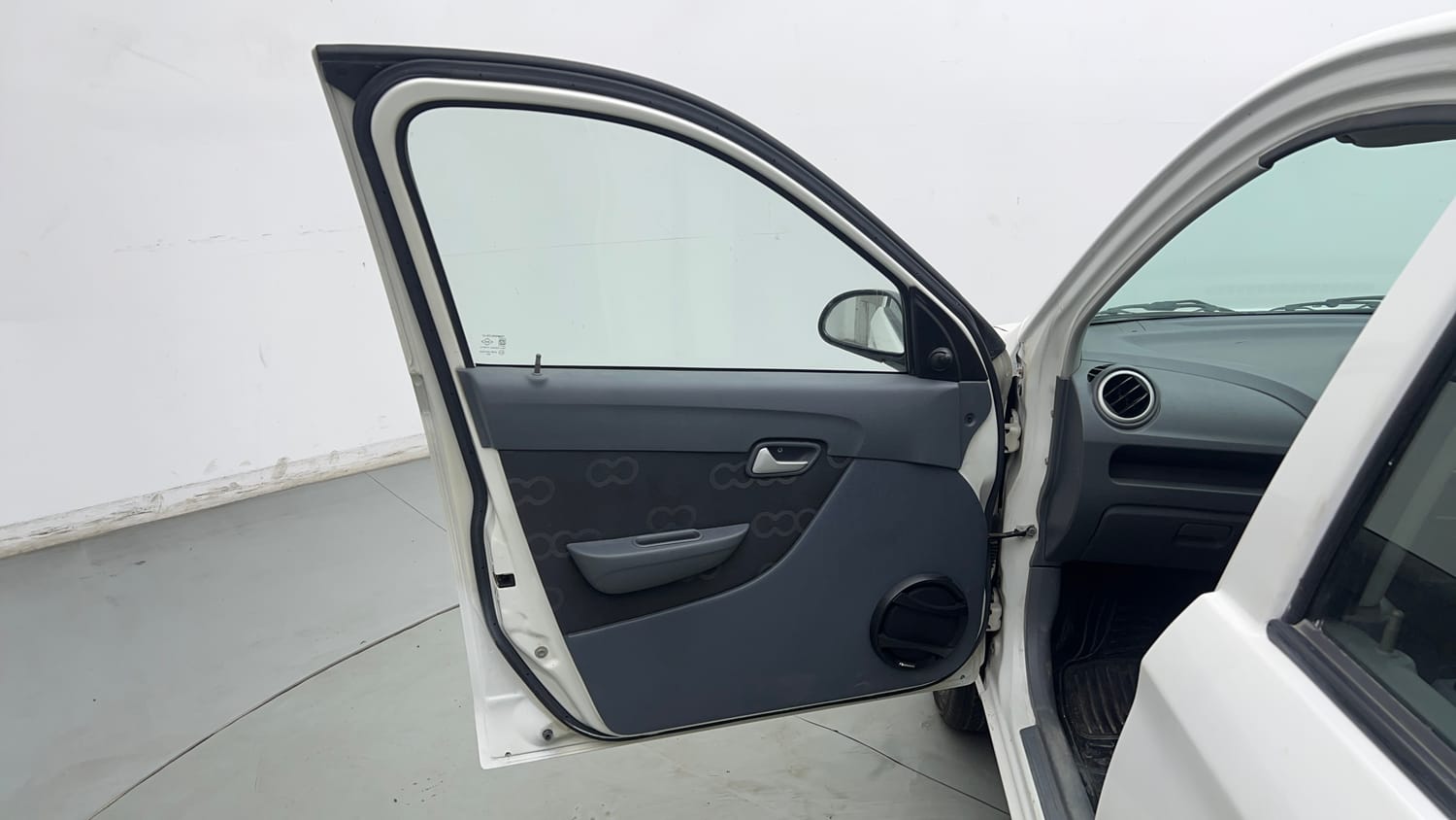 Used 2014 Maruti Suzuki Alto 800 Lxi Petrol Manual interior LEFT FRONT DOOR OPEN VIEW