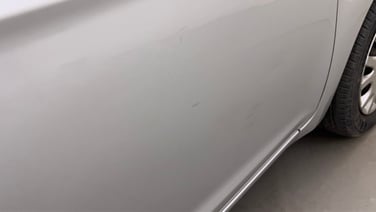 minor_scratch_0