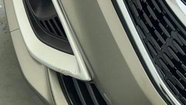minor_scratch_0